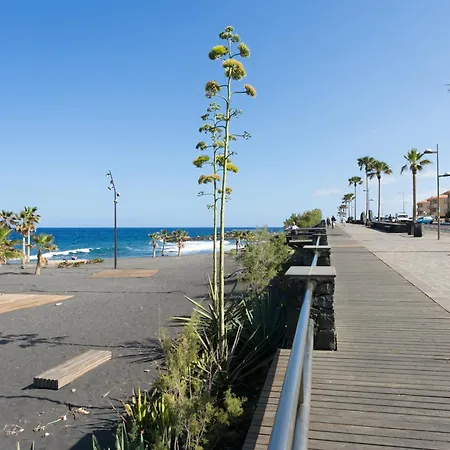 Home2book Stylish Ocean & Marina View Apt, Terrace Apartment