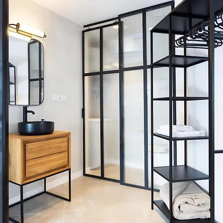 Home2book Stylish Ocean & Marina View Apt, Terrace Apartment *
